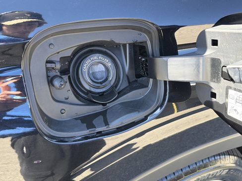 Used 2024 Mitsubishi Outlander SE image 25