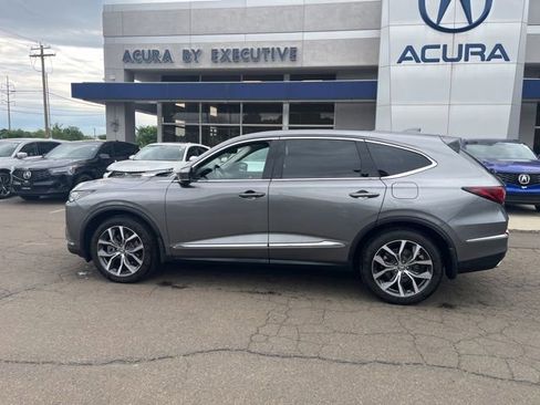 Used 2023 Acura MDX SH-AWD w/ Technology Package image 6