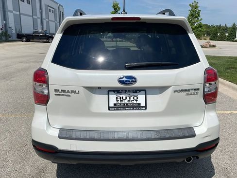 Used 2014 Subaru Forester 2.5i Limited AWD/4WD image 6