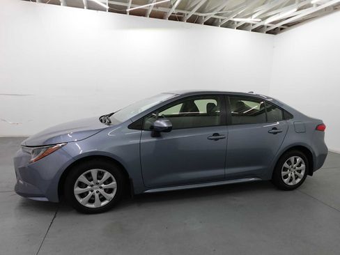 Used 2020 Toyota Corolla LE image 8