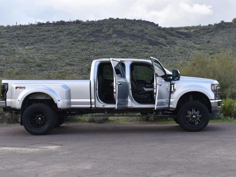 Used 2017 Ford F350 Lariat w/ Lariat Ultimate Package image 11