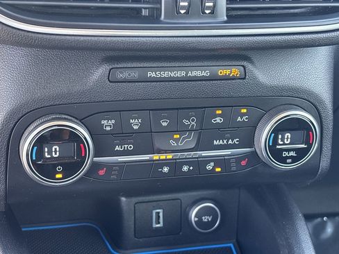 Certified 2020 Ford Escape Titanium image 25