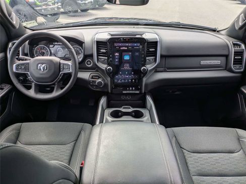 Used 2025 RAM 1500 Big Horn AWD/4WD image 17