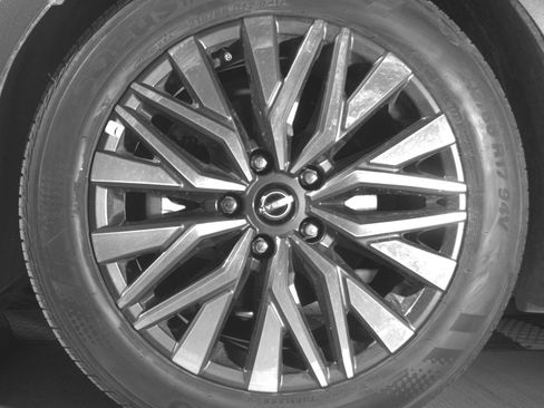 Used 2025 Nissan Altima 2.5 SV FWD image 12