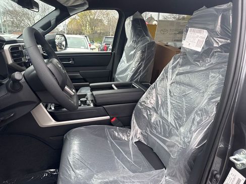 New 2026 Toyota Tundra SR5 AWD/4WD image 18