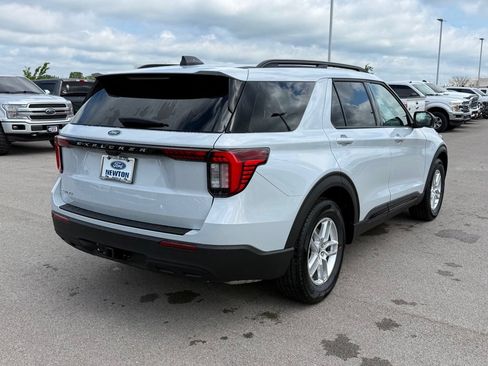 New 2026 Ford Explorer Active RWD image 31