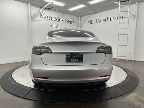 Used 2018 Tesla Model 3 Long Range RWD image 6
