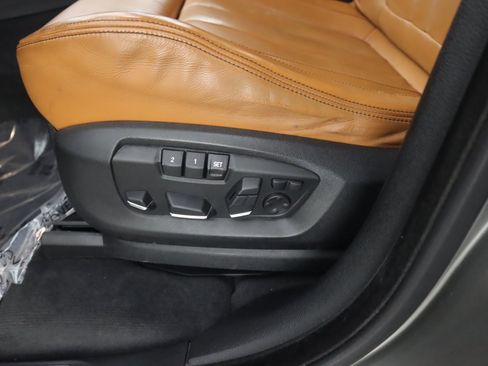 Used 2017 BMW X5 M image 34