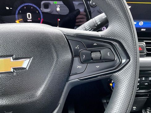 Used 2025 Chevrolet TrailBlazer LT FWD image 11