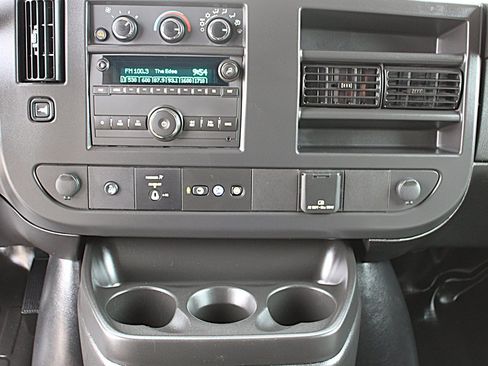 Used 2025 GMC Savana 2500 w/ Driver Convenience Package RWD image 25
