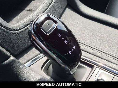 Used 2025 Cadillac XT6 Luxury AWD/4WD image 7