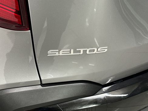 New 2025 Kia Seltos EX image 5