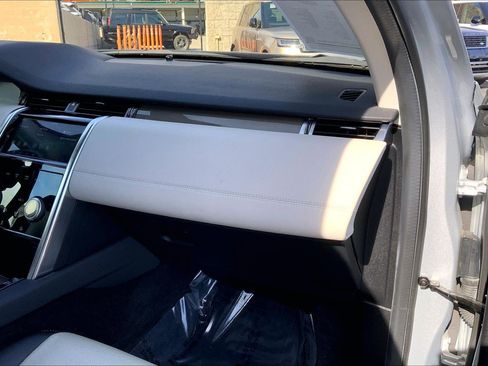 Used 2020 Land Rover Discovery Sport S R-Dynamic image 18