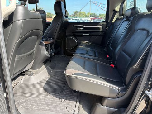 Used 2022 RAM 1500 Laramie AWD/4WD image 10