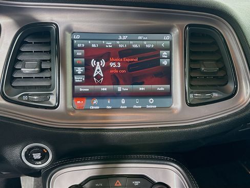 Used 2023 Dodge Challenger SXT image 18