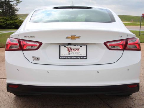 Used 2024 Chevrolet Malibu LT FWD image 8