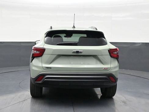 Used 2024 Chevrolet Trax RS w/ Sunroof Package image 4