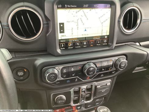 Used 2021 Jeep Wrangler Unlimited Rubicon 4xe w/ Cold Weather Group AWD/4WD image 14