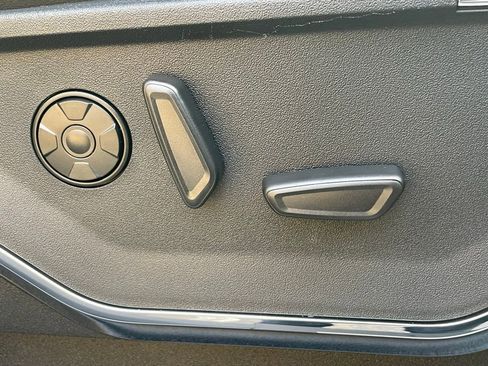 Used 2026 Ford F350 Platinum w/ FX4 Off-Road Package image 16