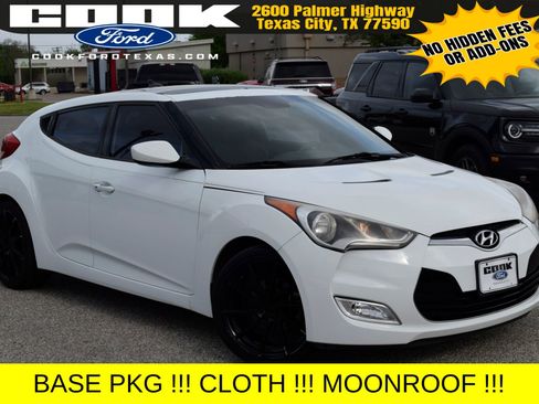 Used 2015 Hyundai Veloster w/ Option Group 03 FWD image 3