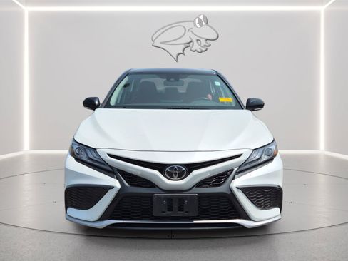 Used 2022 Toyota Camry XSE FWD image 2