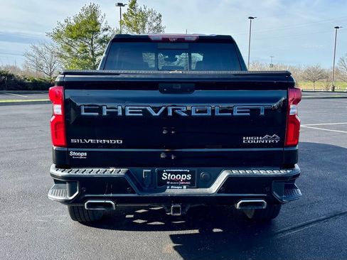 Used 2020 Chevrolet Silverado 1500 High Country w/ Technology Package image 6