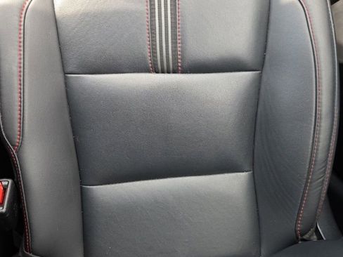 Used 2019 Toyota Highlander SE AWD/4WD image 31