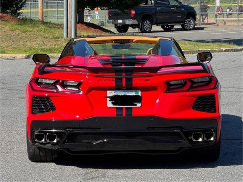 Used 2022 Chevrolet Corvette Stingray Premium Conv w/ Z51 Performance Package RWD image 5