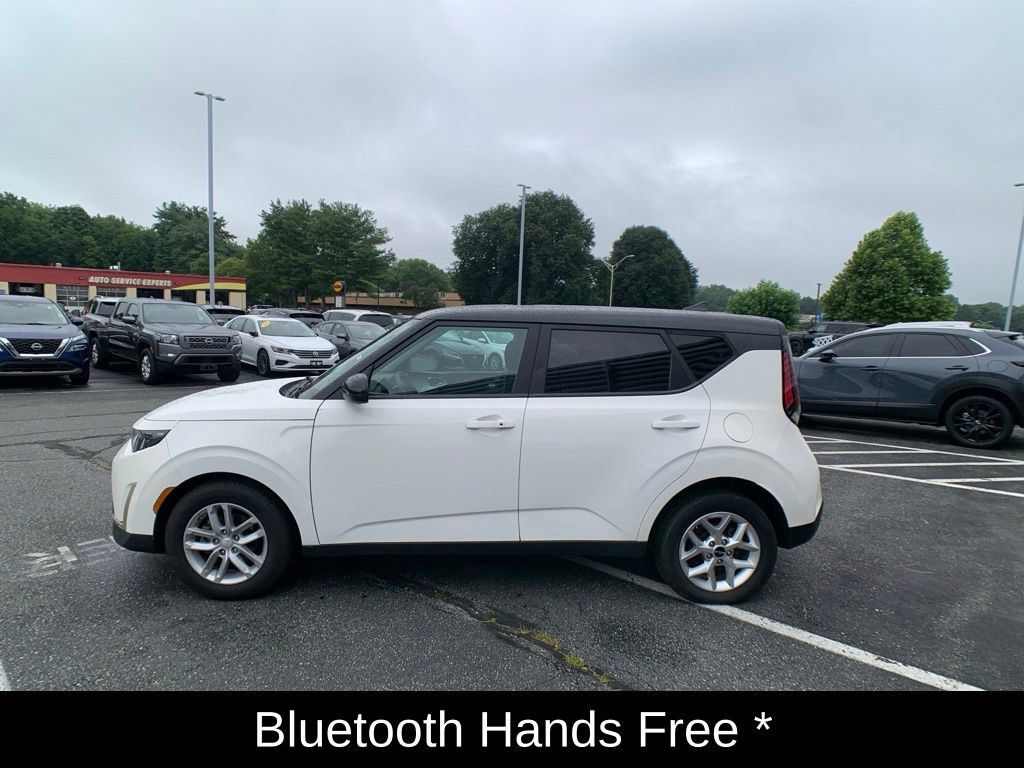 Used 2023 Kia Soul S FWD image 7