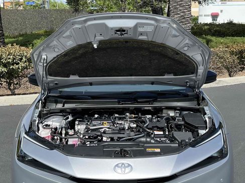 Used 2024 Toyota Prius XLE image 76