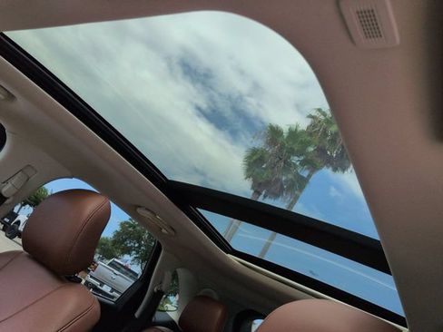 Used 2019 Ford Edge Titanium w/ Equipment Group 301A FWD image 20