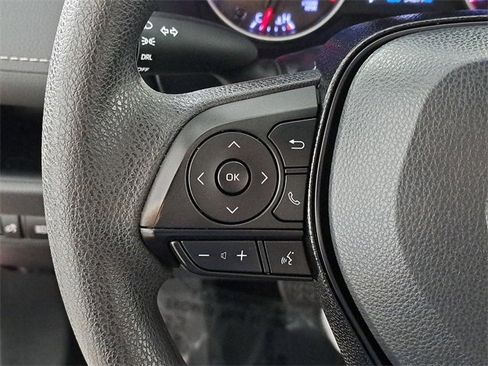 Used 2020 Toyota RAV4 LE image 24