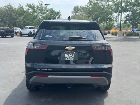 Used 2026 Chevrolet Equinox LT AWD/4WD image 6