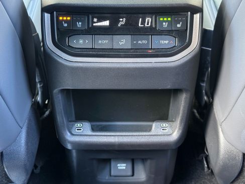 Used 2025 Lexus TX 500h AWD image 33