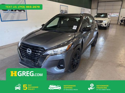 Used 2023 Nissan Kicks SR FWD image 1