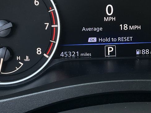 Used 2025 Nissan Altima 2.5 SV FWD image 33