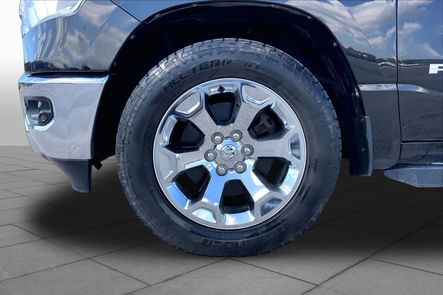 Used 2019 RAM 1500 Big Horn RWD image 11