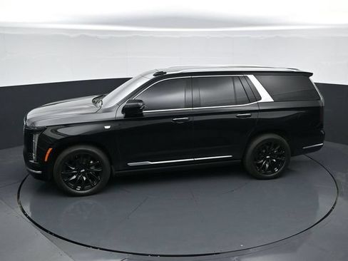 Used 2025 Cadillac Escalade Premium Luxury w/ Touring Package AWD/4WD image 39