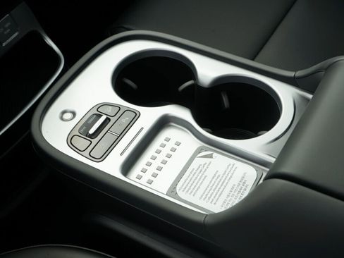 New 2026 Hyundai Ioniq 9 Limited image 15