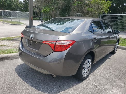 Used 2019 Toyota Corolla LE FWD image 5