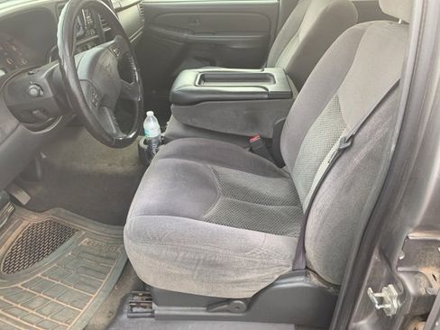 Used 2006 Chevrolet Silverado 1500 LT w/ Light Duty Power Package image 5