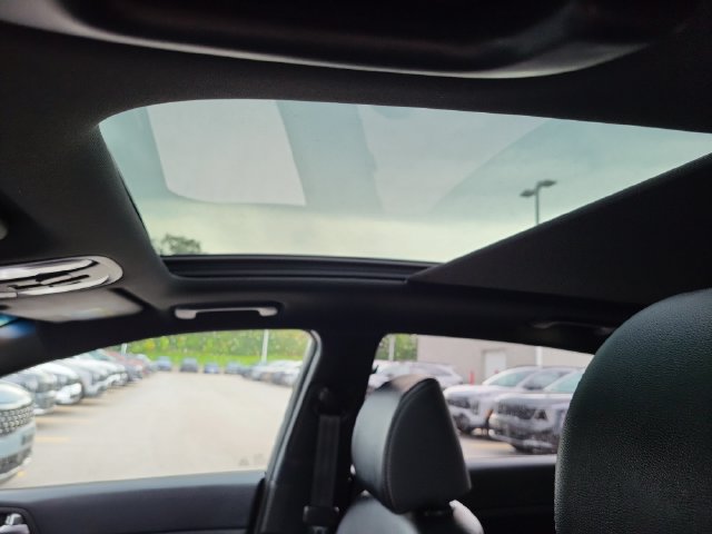 Certified 2022 Kia Sportage SX AWD/4WD image 15