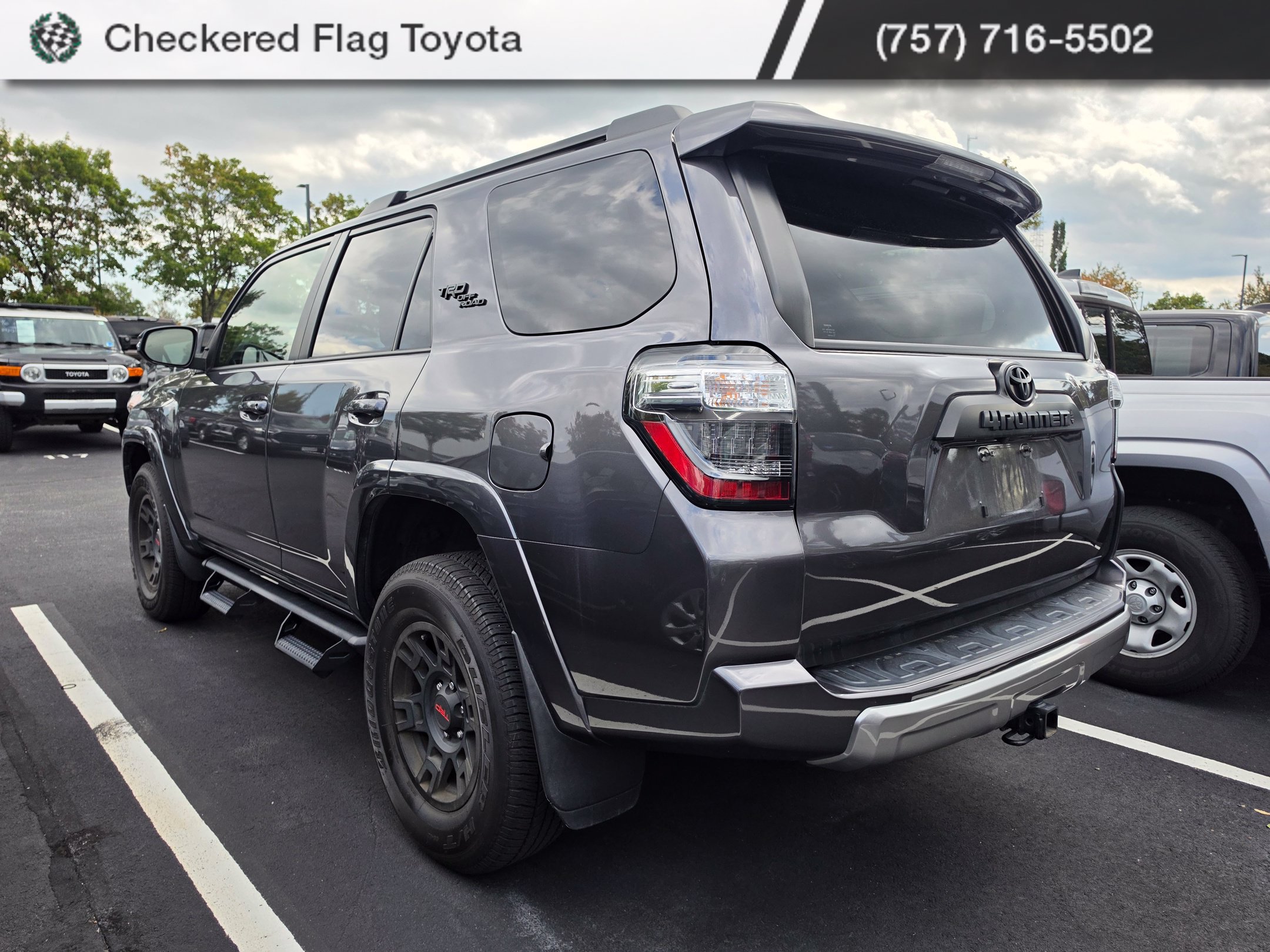 Used 2023 Toyota 4Runner TRD Off-Road Premium w/ Off Road Premium Plus Package AWD/4WD image 4