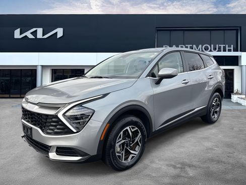 Used 2025 Kia Sportage LX image 1