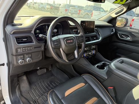 Used 2022 GMC Yukon AT4 AWD/4WD image 6