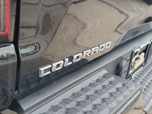 Used 2024 Chevrolet Colorado Trail Boss w/ Advanced Trailering Package AWD/4WD image 7