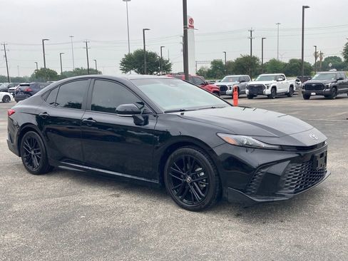 Used 2025 Toyota Camry SE w/ Multimedia Upgrade Package FWD image 3