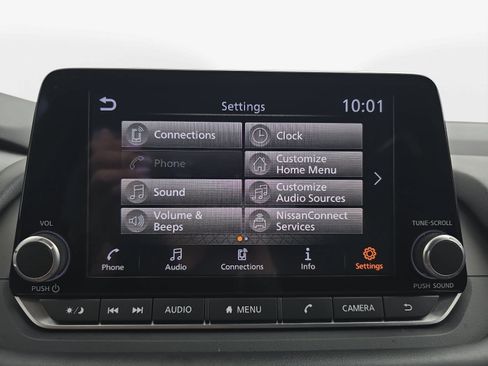 Used 2026 Nissan Rogue SV FWD image 18