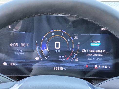 Certified 2025 Chevrolet Equinox LT w/ Safety and Technology Package FWD image 21