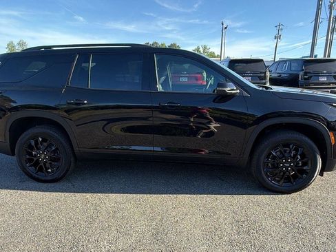 New 2026 Chevrolet Traverse LT w/ Midnight/Sport Edition image 4